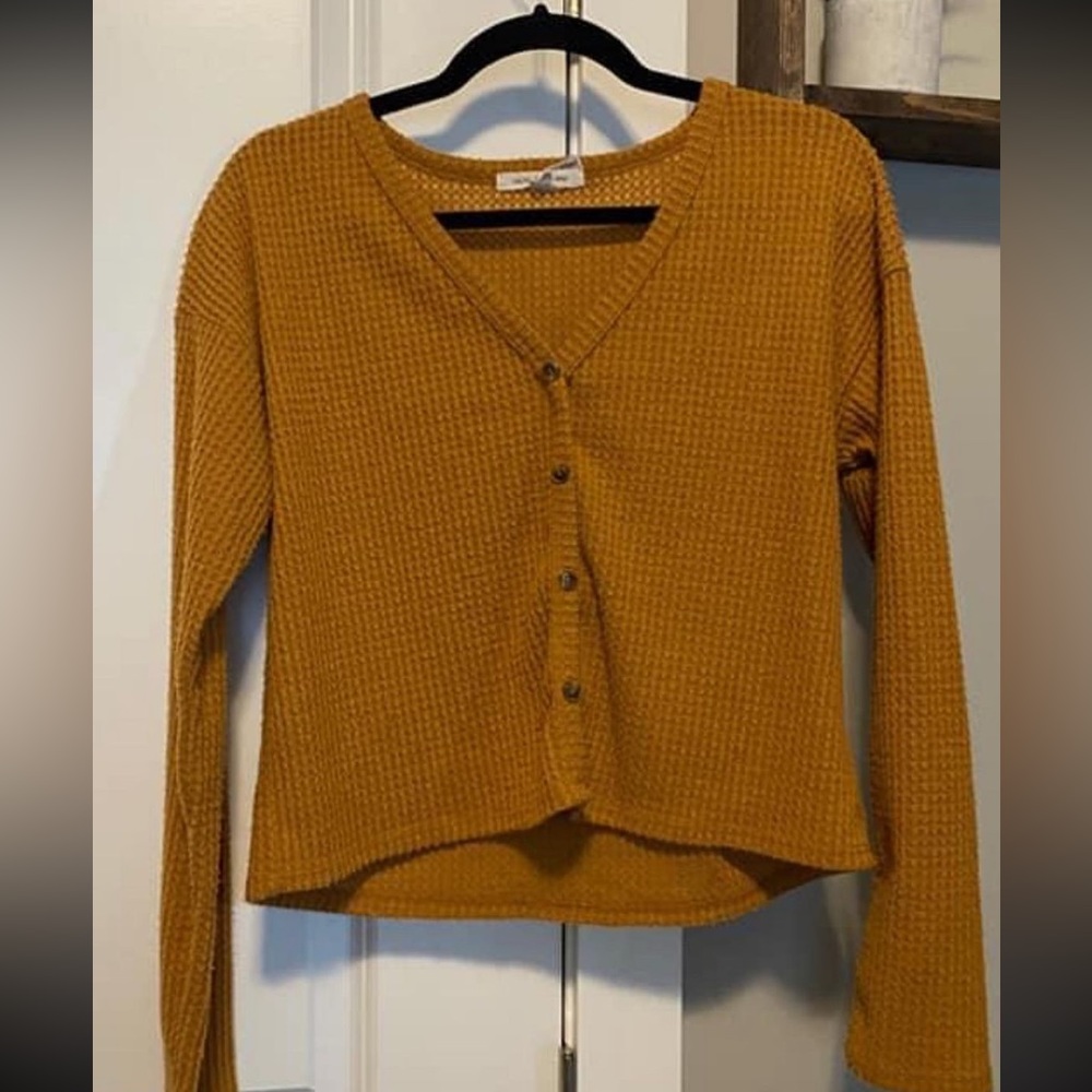 Cute ruffle knit top mustard/rust coloured yellow